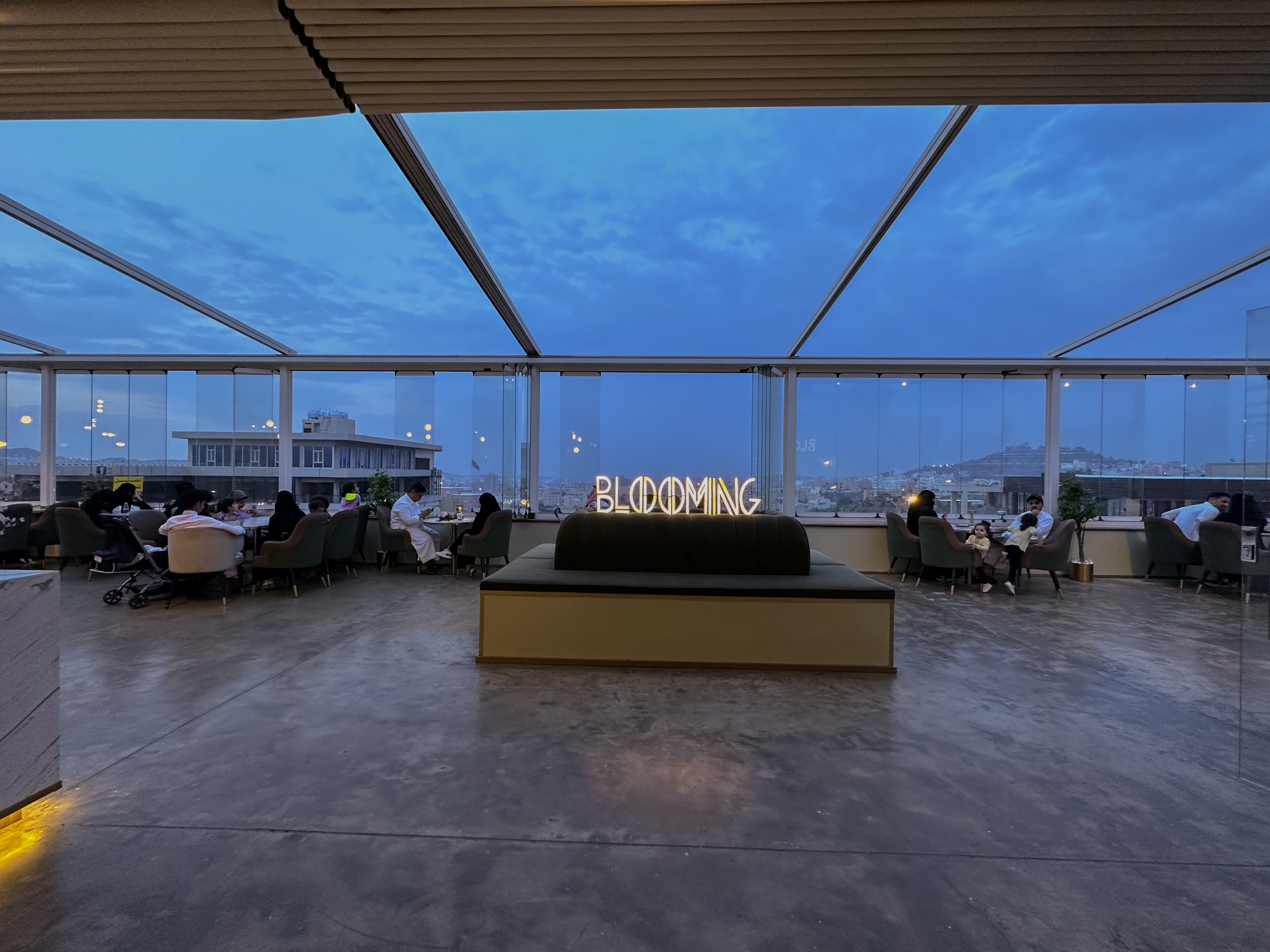 /assets/new-restaurants-fnb/63.jpg3742